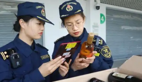 第32届比利时布鲁塞尔国际快盈官方网站大奖赛首批参赛酒抵达宁夏